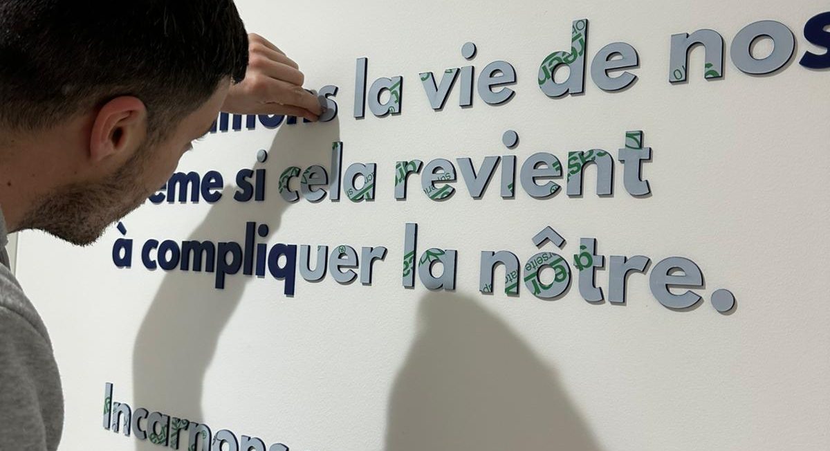 Signalétique, vitrophanie et toile sur-mesure