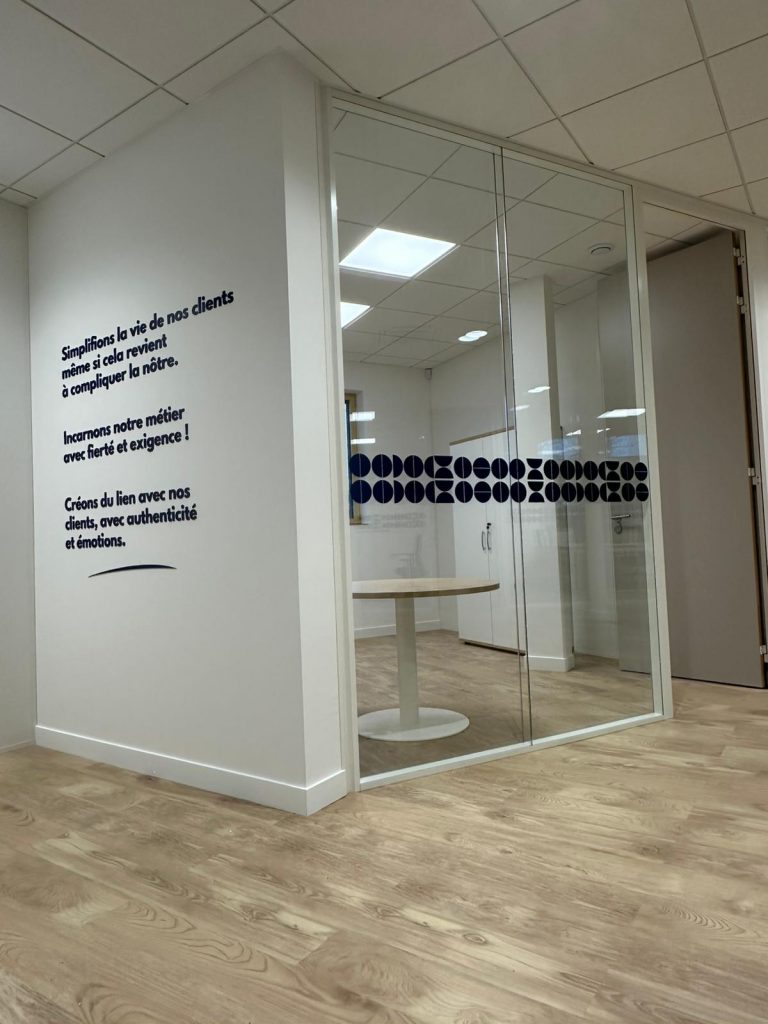 Signalétique et vitrophanie sur mesure