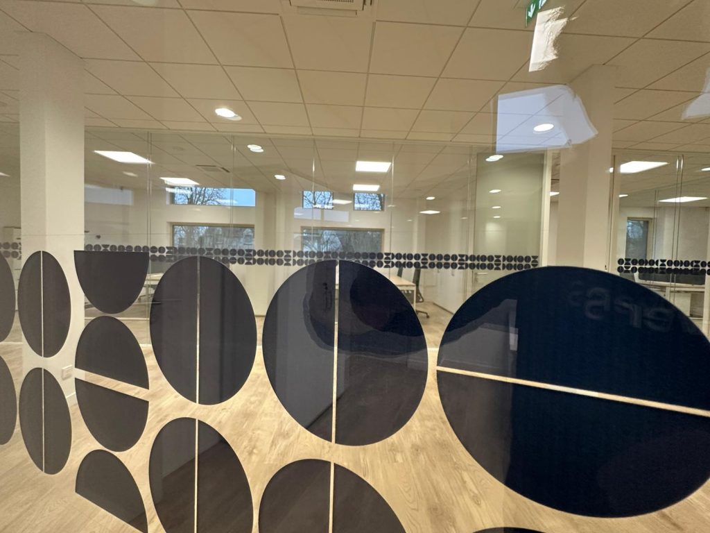 Signalétique et vitrophanie sur mesure